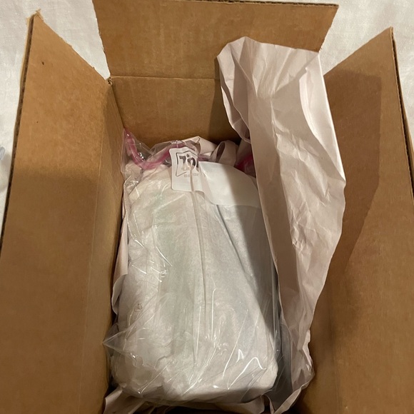 Clinique multi product set - Picture 13 of 13